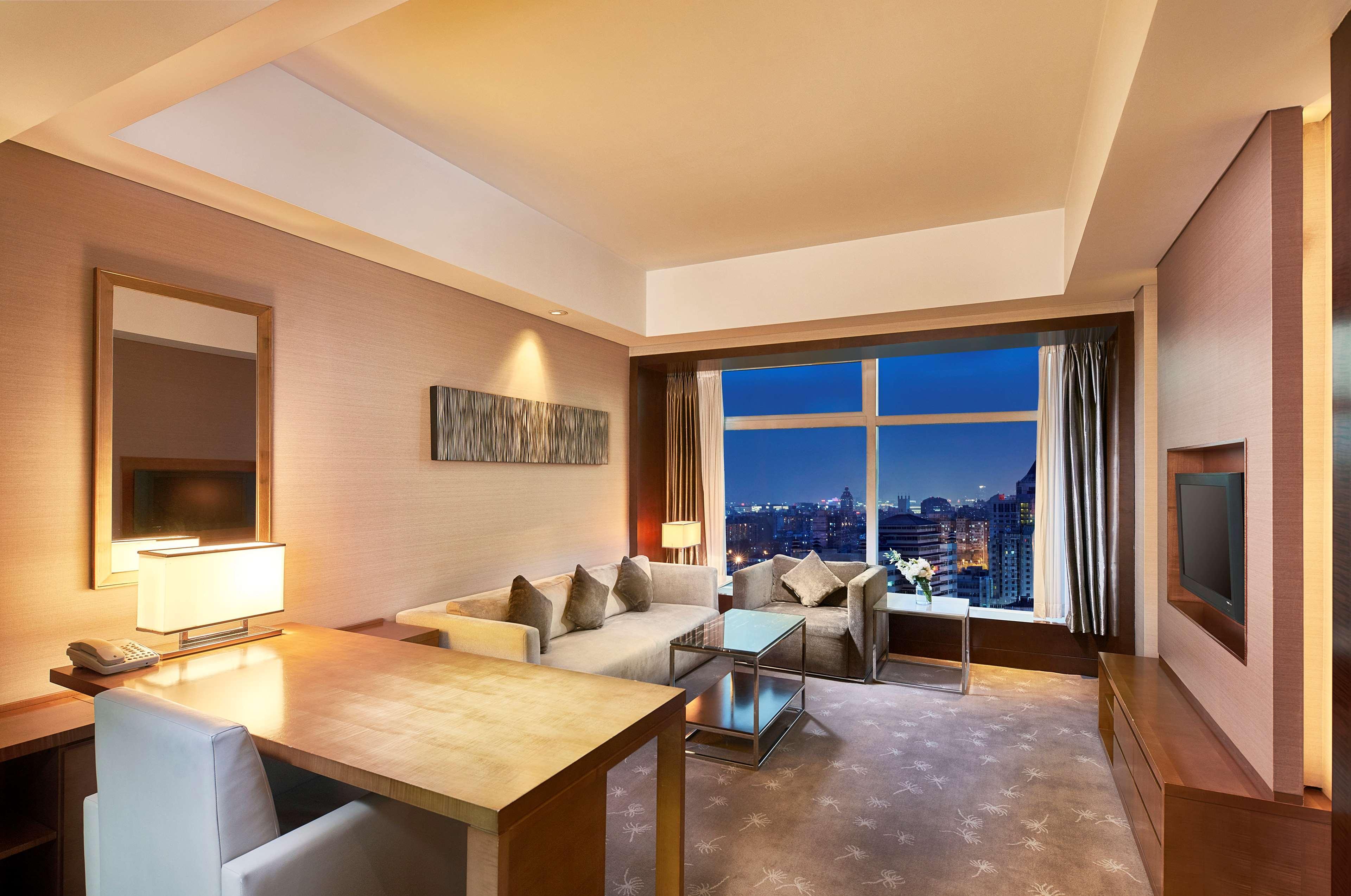 Doubletree By Hilton Beijing Hotel Екстериор снимка
