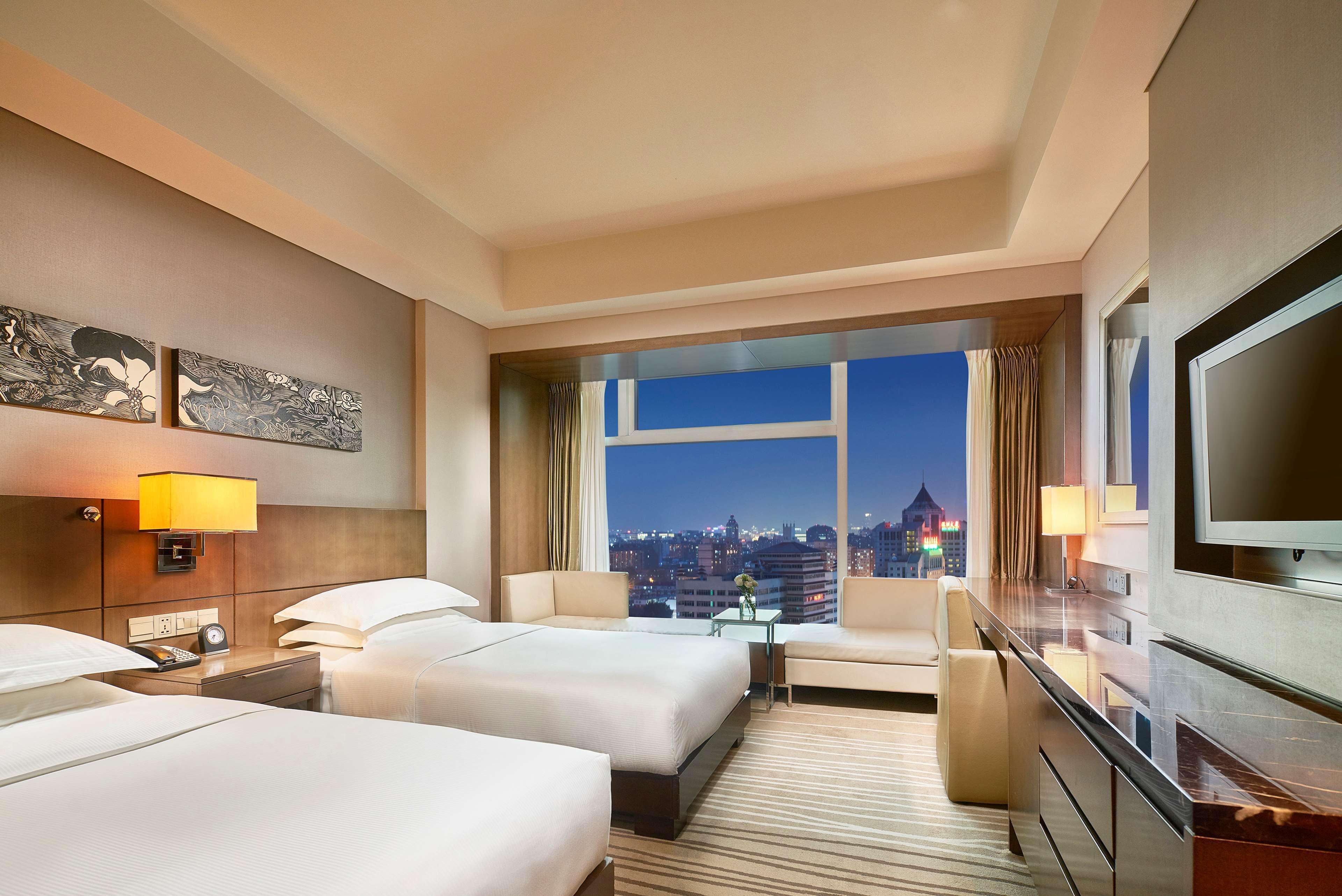 Doubletree By Hilton Beijing Hotel Екстериор снимка