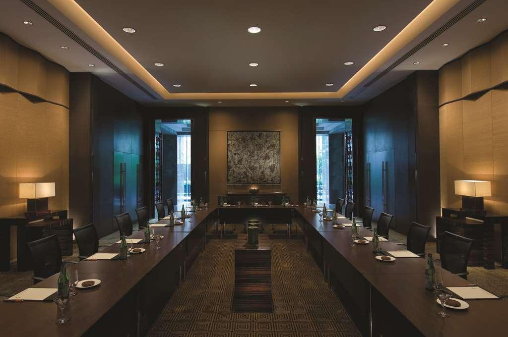 Doubletree By Hilton Beijing Hotel Съоръжения снимка
